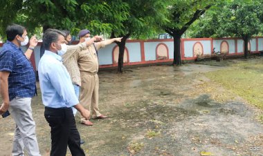 मुख्यमंत्री के आगमन अस्थल पर डीएम,एसपी ने किया कार्यक्रम स्थल का निरीक्षण