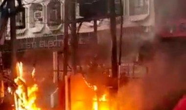 लखनऊ/लालबाग स्थित ट्रांसफार्मर में लगी आग