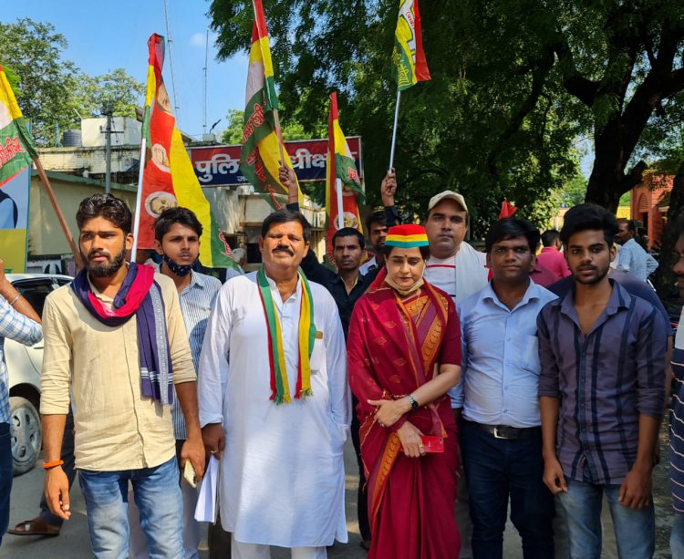 जौनपुर/राष्ट्रीय अध्यक्ष शिवपाल यादव  की गिरफ्तारी