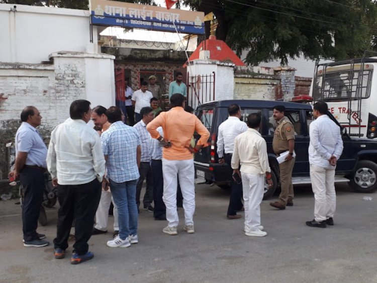 जौनपुर/ टीडी कालेज के छात्रों में मार पीट हुआ करता था लेकिन अब दो शिक्षको में ही मामूली बात को लेकर भिडंत