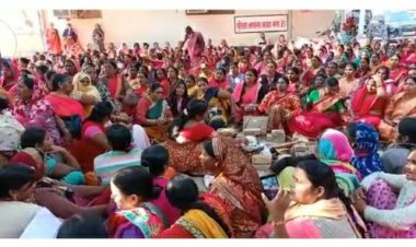 जौनपुर/ आंगनबाड़ी कार्यकत्री ने सरकार के खिलाफ जमकर की नारेबाजी..