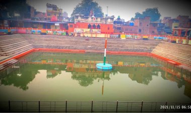 जौनपुर/ एक नजर  चौकियां धाम के सरोवर पर...