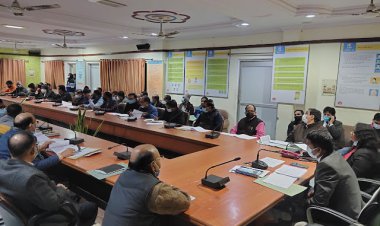 संभावित कोरोना की तीसरी लहर को देखते हुए अस्पतालों में व्यवस्था चुस्त दुरुस्त कर ली जाय,जिलाधिकारी जौनपुर