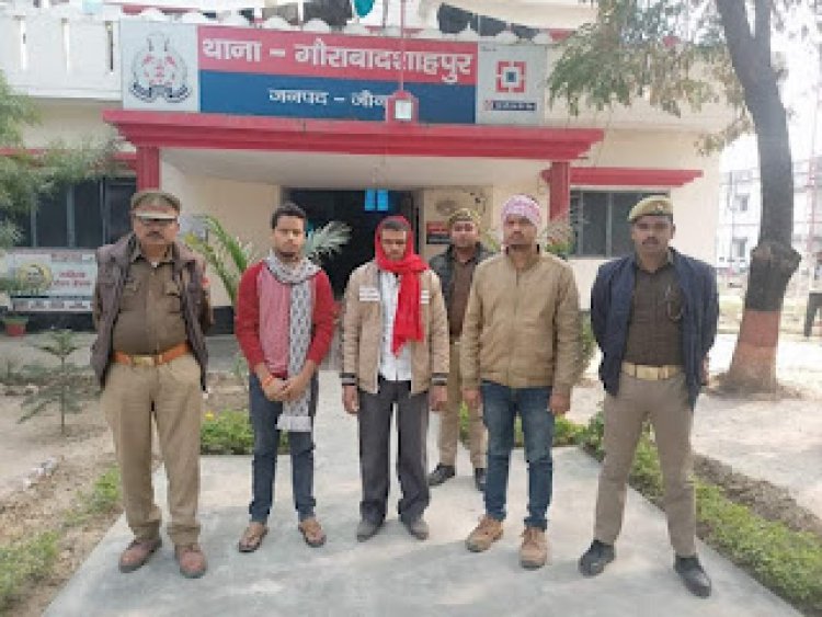 गरीब परिवार के घर में आग लगाने वाले दबंगो को पुलिस ने किया गिरप्तार