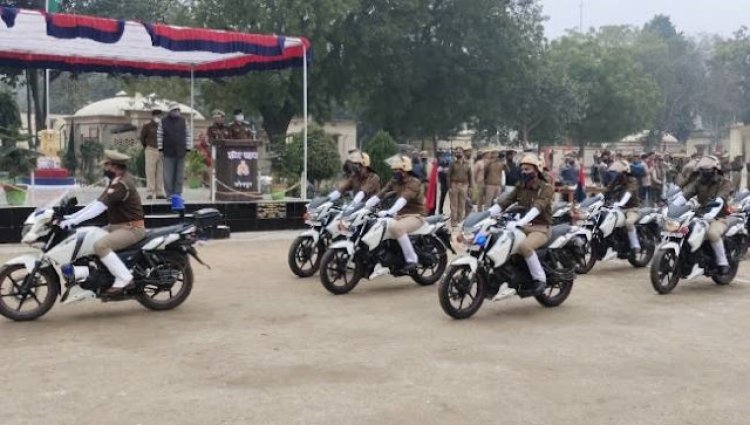 जौनपुर पुलिस लाइन में गणतंत्र दिवस पर परेड की तैयारियां...