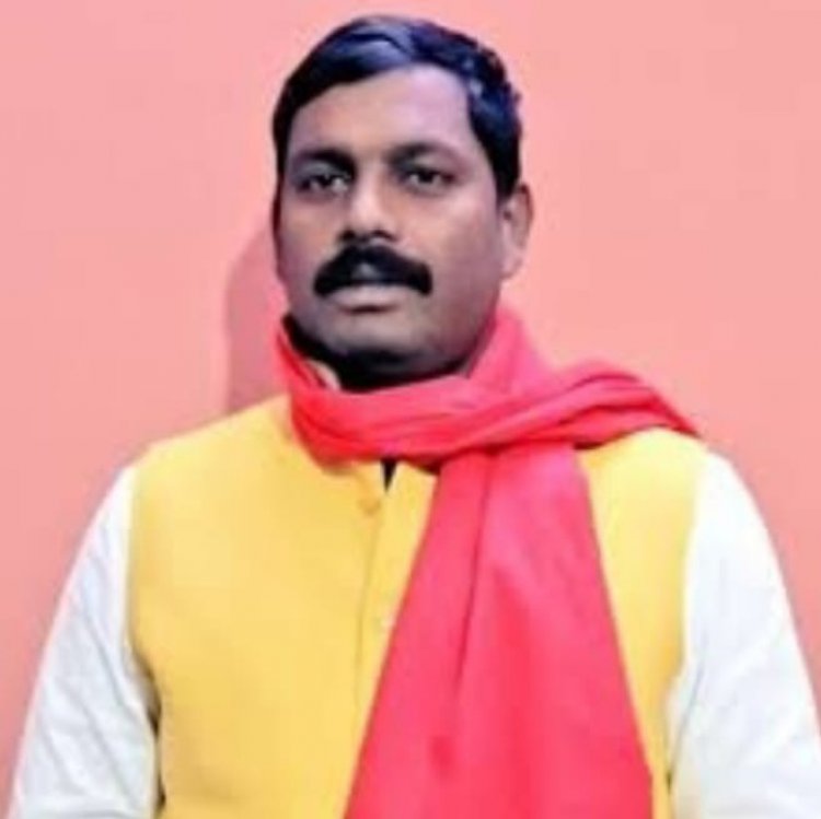 सपा विधायक लकी यादव को लगभग 33 लाख रूपए चुकाने पड़ेंगे,चुनाव आयोग की चेतावनी,जानिए क्या है मामला