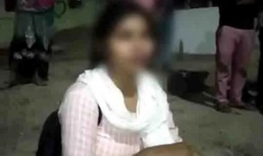 प्रेमी के घर के बाहर धरने पर बैठी प्रेमिका, किया शोषण अब शादी से कर रहा इनकार