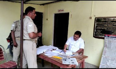 कलेक्ट्रेट परिसर में आए दिन चोरियां होने से अजीज आए मुख्य राजस्व विभाग,पुलिस चौकी पर धमके सीआरओं