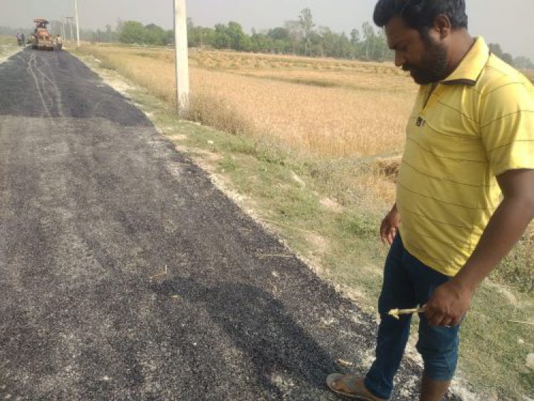 ठेकेदार की बड़ी मनमानी  ,सड़क का दशा किया दुर्दशा