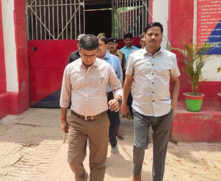 जिलाधिकारी व पुलिस अधीक्षक ने किया जिला जेल का किया निरीक्षण