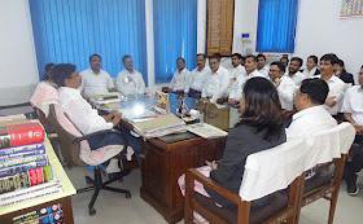 जिला जज ने न्यायिक अधिकारियों के साथ लोक अदालत की तैयारी बैठक 14 मई को लगेगी राष्ट्रीय लोक अदालत