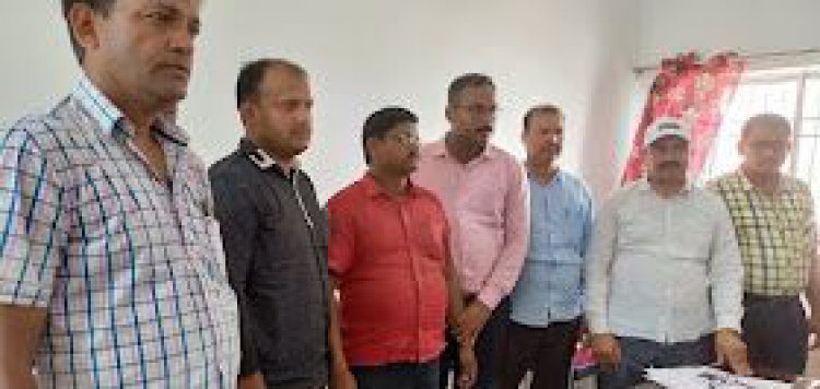 एंटी करप्शन टीम ने लेखपाल को रिश्वत लेते रंगे हाथ किया गिरफ्तार