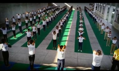 नेशनल इंटर कॉलेज और पीजी कॉलेज में मनाया गया 8वां विश्वयोगा दिवस