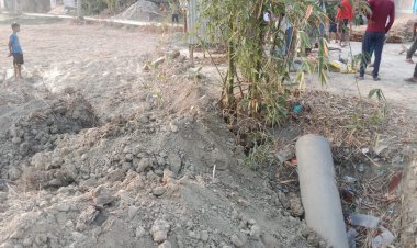 पराहित में चला बाबा का बुलडोजर...