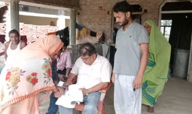 ग्राम सभा गोरियापुर में राशन घटतौली को लेकर जाँच करने पहुँची ARO टिम