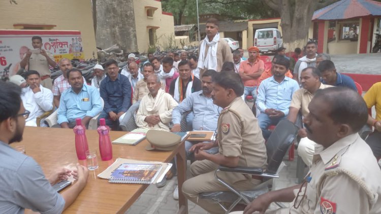 सुरक्षा को ध्यान में रखकर उप जिला अधिकारी, सी,ओ ,केराकत ने की पीस कमेटी की बैठक,