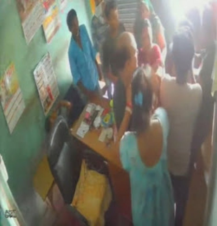 चिकित्सक को मन बड़ों ने जमकर पीटा वीडियो वायरल