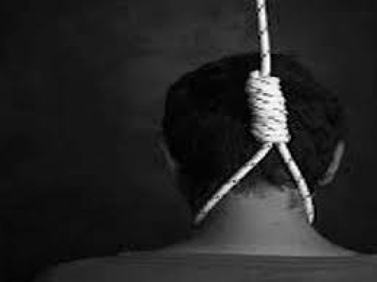 केराकत में  बिजली के खंभे में फांसी लगाकर ब्यक्ति ने दी जान....           