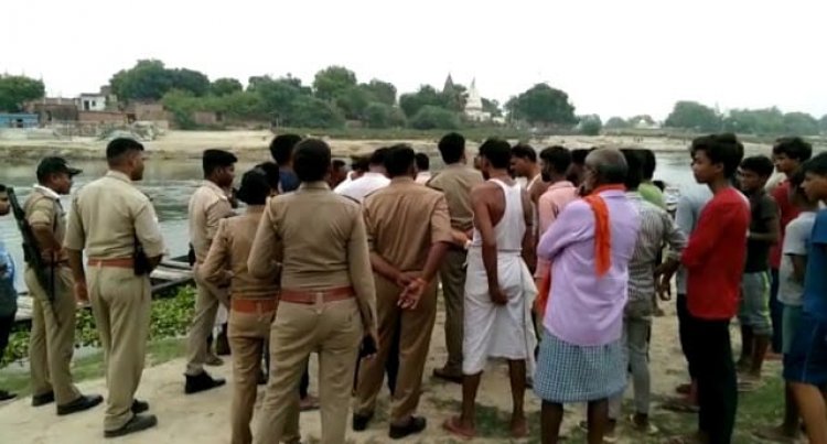 गोमती नदी में स्नान करने गए बच्चे डूबे
