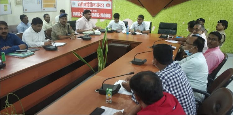 कलेक्ट्रेट सभागार में सीडा, उद्योग, व्यापार, श्रम बन्धुओं की बैठक हुई