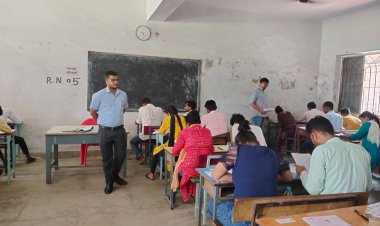 बीएंड परीक्षा के लिए सभी सेंट्रो का किया किया निरीक्षण  जौनपुर DM