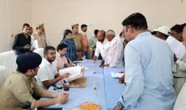 डीएम की अध्यक्षता में बदलापुर तहसील में संपूर्ण समाधान दिवस के समक्ष आई 121 शिकायत