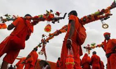 सावन के दूसरे सोमवार पर रिकार्ड लाखों की भीड़ ने किया बाबा का दर्शन, बैरिकेडिंग तक धराशाई हो गई..