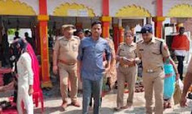 एसपी जौनपुर ने किया त्रिलोचन महादेव का दौरा 