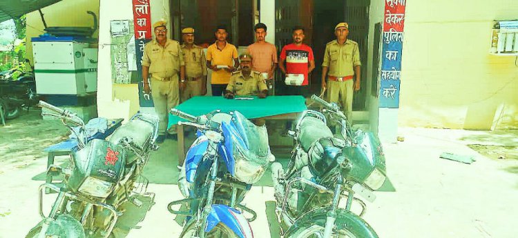 दो अवैध तमंचा कारतूस व गांजा व नगद रुपये बरामद-