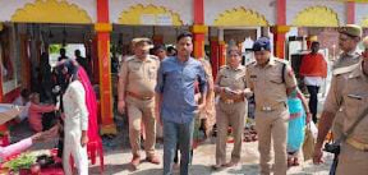 एसपी जौनपुर ने किया त्रिलोचन महादेव का दौरा 