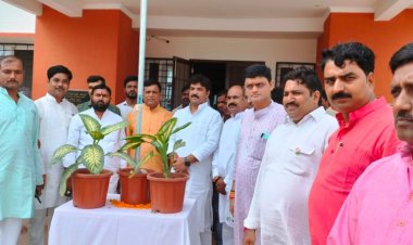 भाजपा कार्यालय पर स्वतंत्रता दिवस के अवसर पर फहराया गया तिरंगा