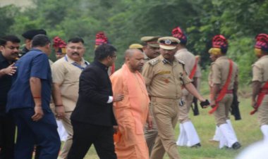 जौनपुर में मुख्यमंत्री योगी आदित्‍यनाथ ने किया मेडिकल कालेज का निरीक्षण