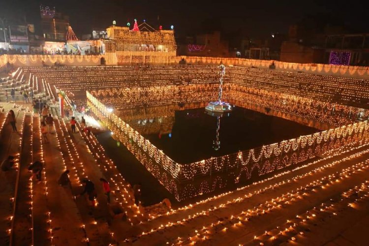 शीतला चौकियां धाम में देव दीपावली महोत्सव अब  7 नवम्बर को  मनाई जाएगी ?