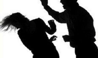 बेखौफ दबंगों ने डॉक्टर को जड़ा थप्पड़ डॉक्टर ने काम किया बंद