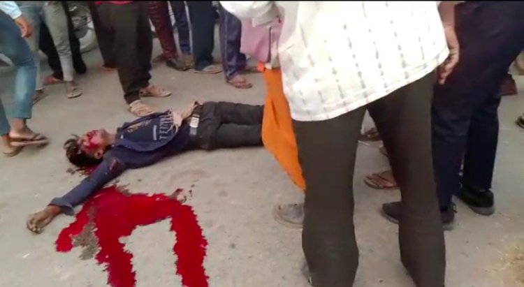 दो बाइक कि टक्कर एक कि मौत