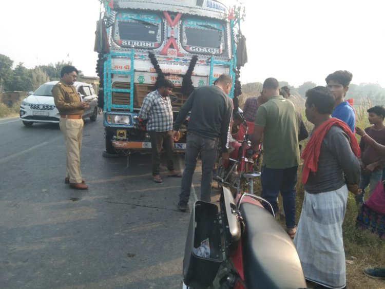 ट्रक के धक्के से बाइक सवार युवक घायल ट्रक ड्राइवर हुआ फरार.....