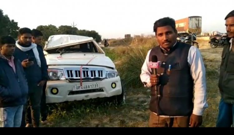 नौपेडवा/ बोलेरो का अगला टायर फटा,खाई में पलटी बोलेरो