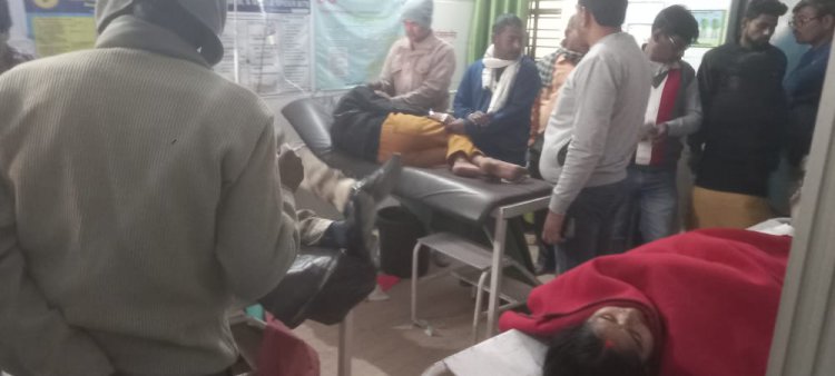 दो बाइक की आमने-सामने हुई जोरदार टक्कर....