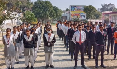दोपहिया वाहन तभी जब हेलमेट लगाएंगे सड़क संकेतों का पालन करेंगे, विजय प्रताप इंस्टीट्यूट