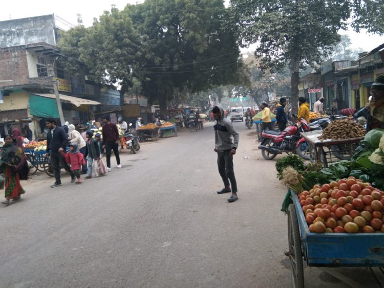 साप्ताहिक बंदी के दौरान खुल गए दुकाने बाजारों में दिखी भीड़.....