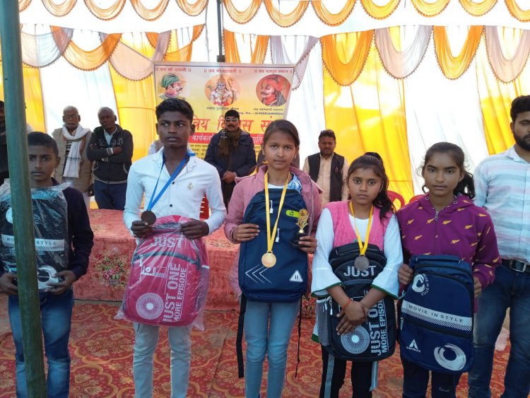 क्षत्रिय विकास संस्था ने अब्दुल कलाम प्रतिभा खोज परीक्षा में उत्तीर्ण विद्यार्थियों को किया सम्मानित