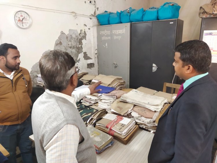 कार्यालय राष्ट्रीय राजमार्ग प्राधिकरण का औचक निरीक्षण