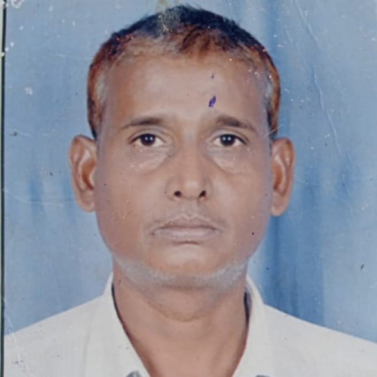 साथ सभी ने छोड़ दिया, लेकिन ऐ-गरीबी, तू इतनी वफ़ादार कैसे निकली