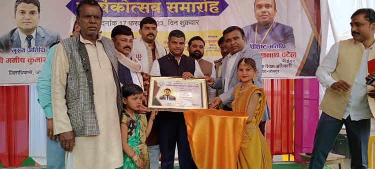 कॉवेन्ट स्कूलों से बेहतर प्रदर्शन कर रहे है परिषदीय विद्यालय: मनीष वर्मा