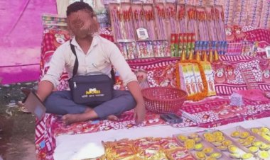 बगैर लाइसेंस के लगती है पटाखे की दुकानें.फायर सर्विस भी किसी दुकानदार के पास नही