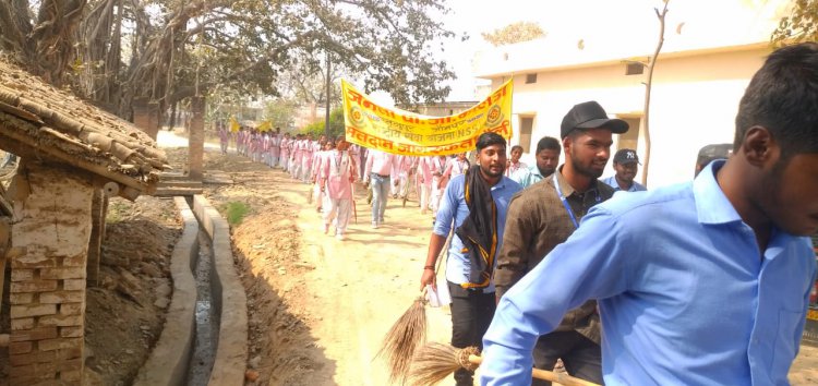 जनता महाविद्यालय रतनपुर पर सात दिवसीय राष्ट्रीय शिविर का हुआ आयोजन