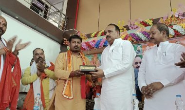 डबल इंजन की सरकार से ही हो पाएगा विकास - प्रभारी मंत्री