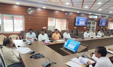 जिला बाल कल्याण व संरक्षण समिति की बैठक कलेक्ट्रेट सभागार में संपन्न