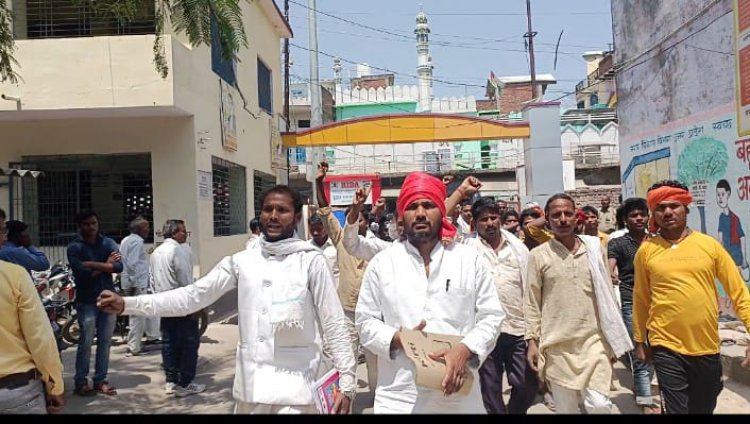 बिना पुलिस के शान्ति पूर्ण ढंग से निकली रैली,डोम मुसहर नट धरिकार समाज