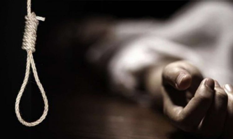 भाई ने बहन के साथ लगाई फांसी